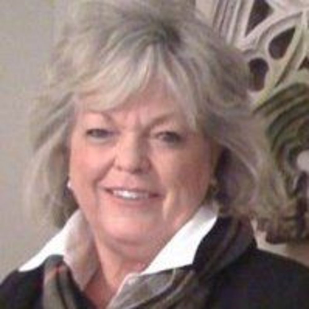 Meet your Posher, Lois